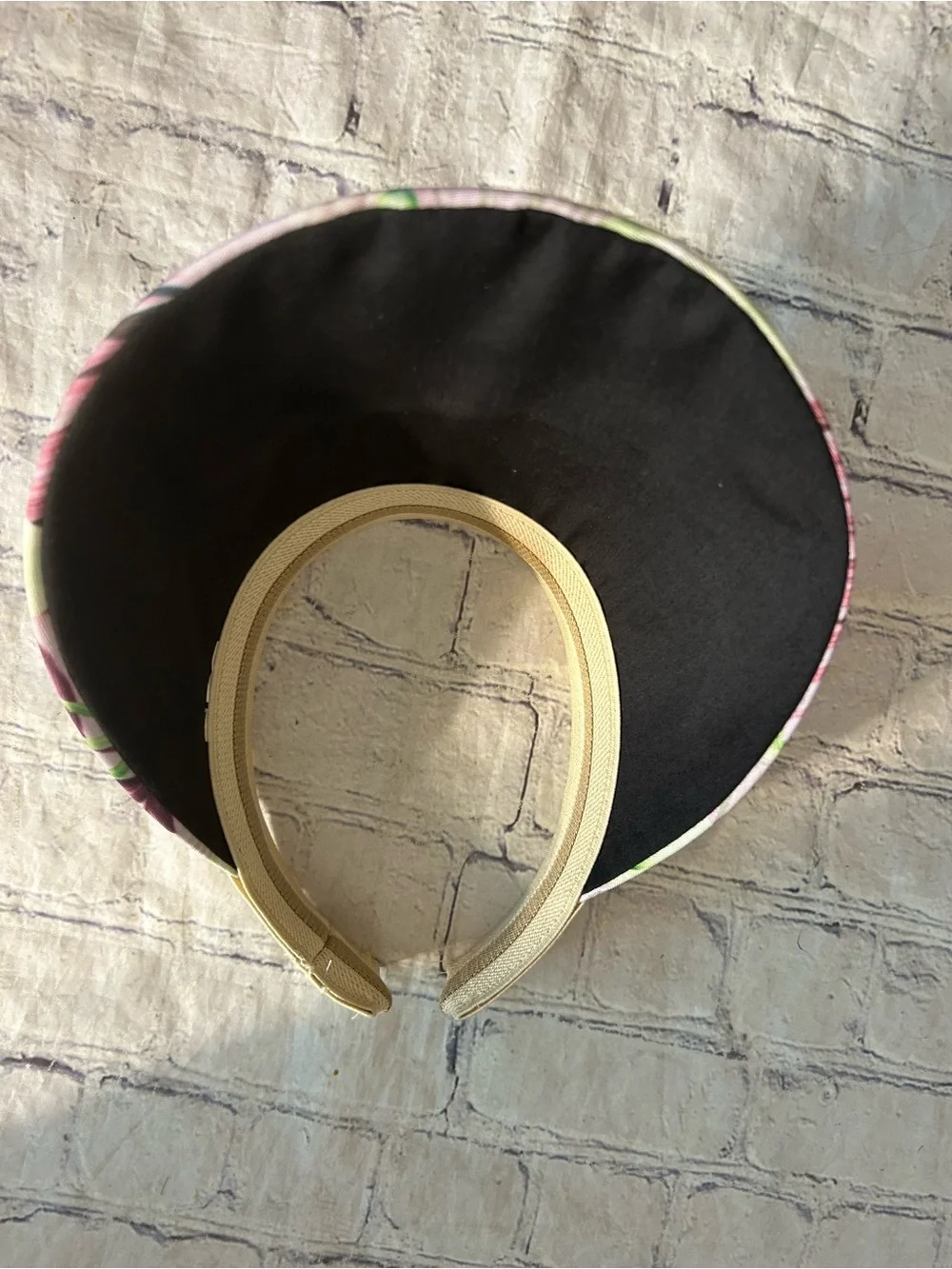 TROPICAL LEAF AND FLORAL SUN VISOR TAN/CREAM HEADBAND